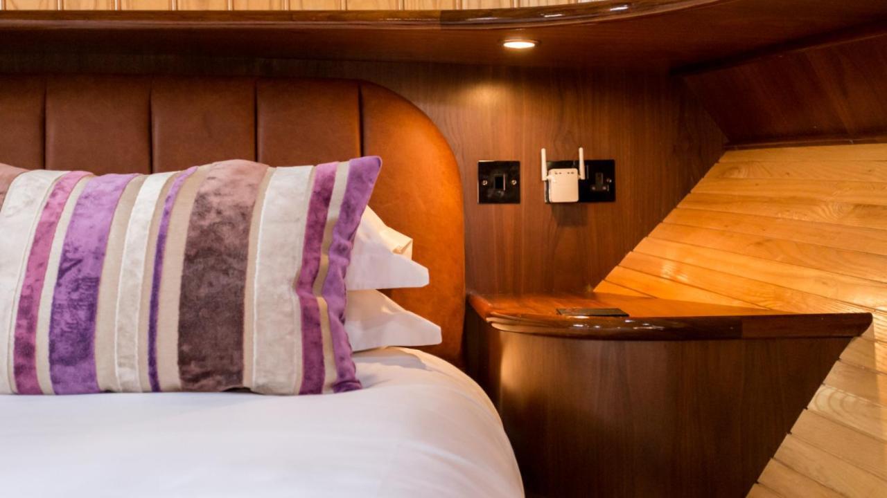 Hôtel Dream Catcher à Poole Extérieur photo